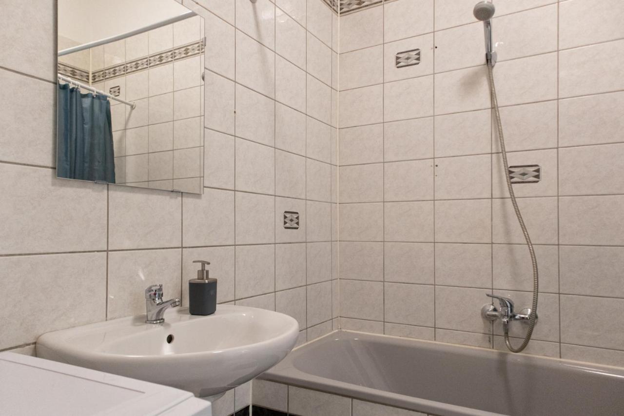Spacious 2Br Apt.-Near Wiener Stadthalle Buitenkant foto
