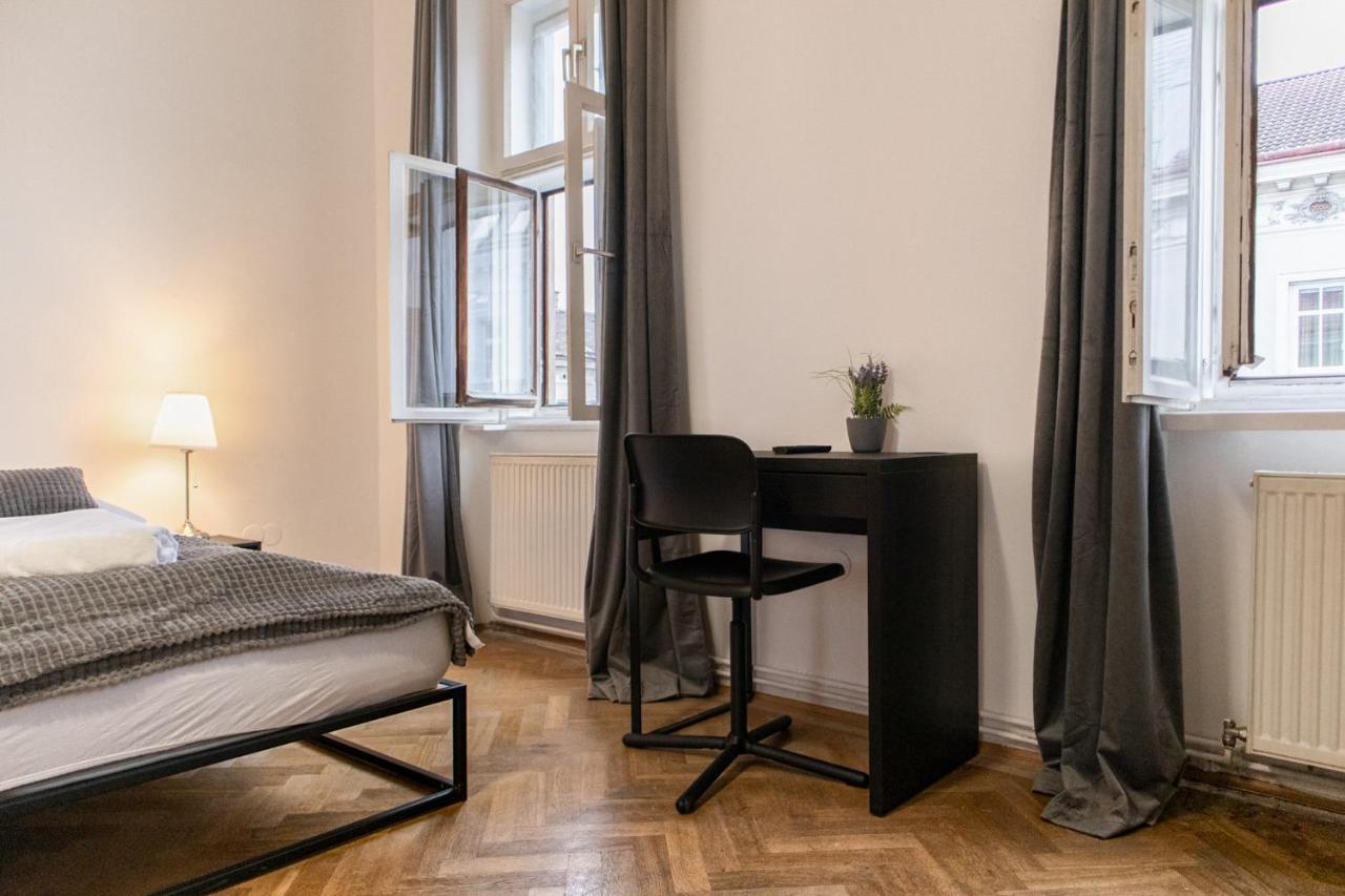 Spacious 2Br Apt.-Near Wiener Stadthalle Buitenkant foto